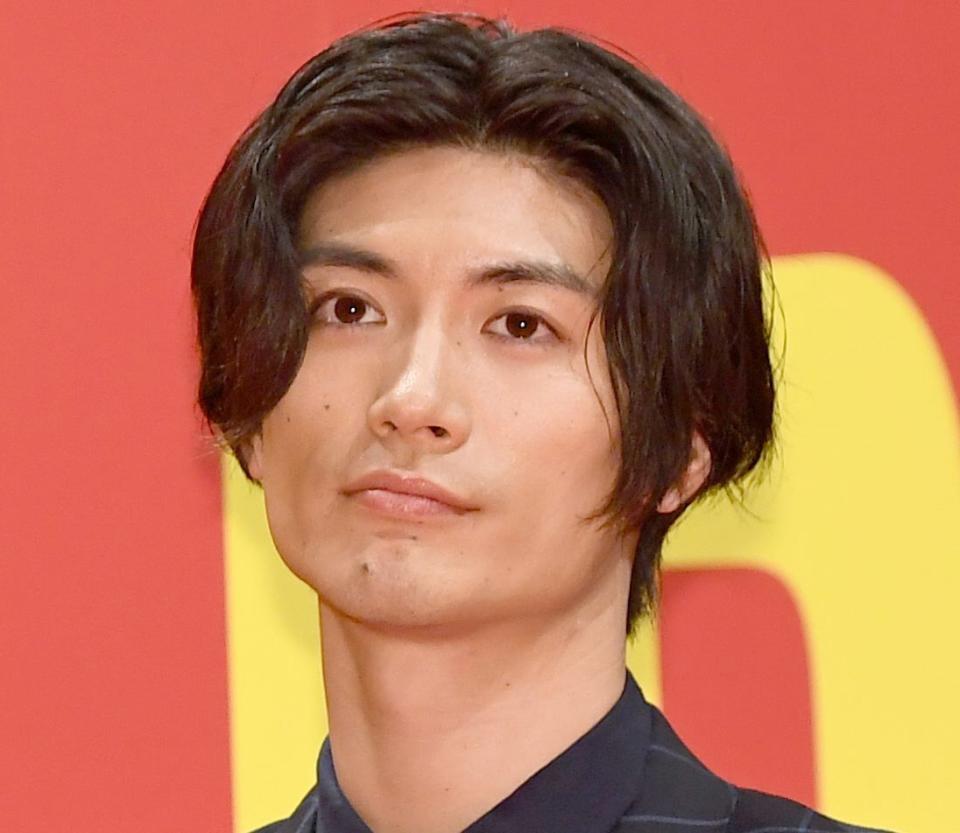 俳優・三浦春馬とダンサー・菅原小春のラブラブ画像まとめ