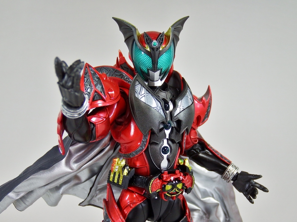 昭和・平成『仮面ライダー』に登場する悪役ライダーまとめ【ダークキバ、他】