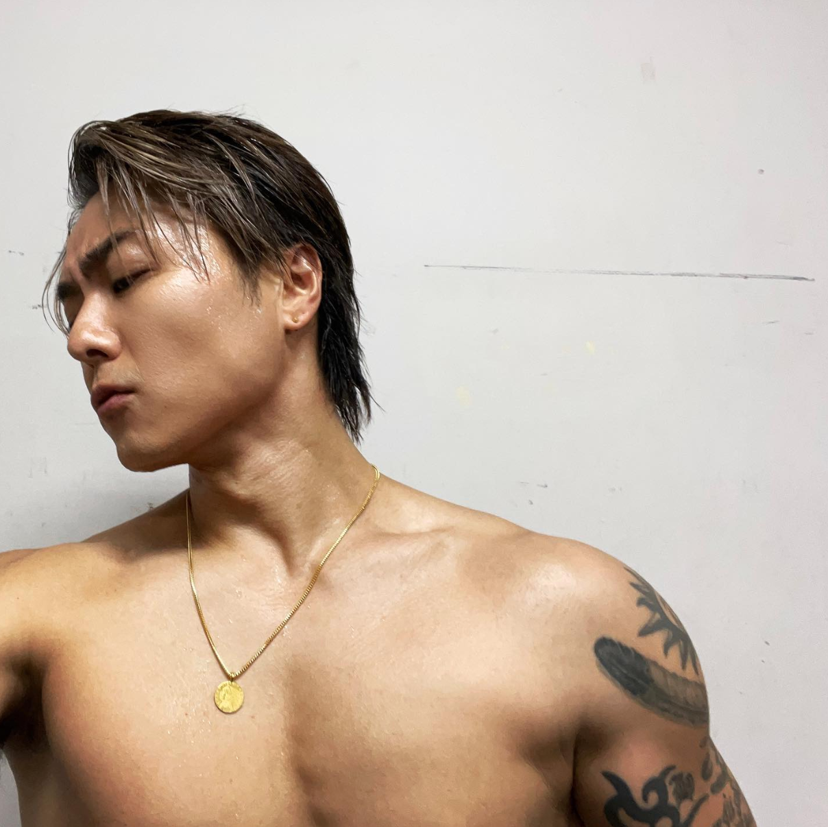 「EXILE」メンバーのとんでもない筋肉の画像まとめ！もはやアスリート並み！TAKAHIROなど