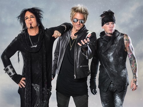 SIXX:A.M.