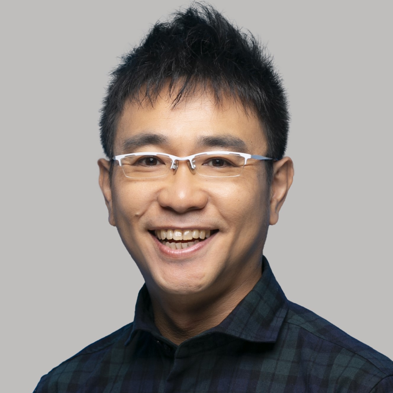 八嶋智人
