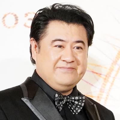 小手伸也