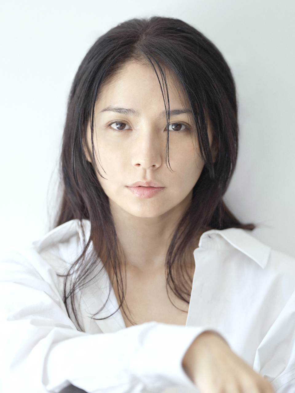 野波麻帆