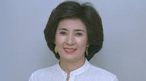 白川由美