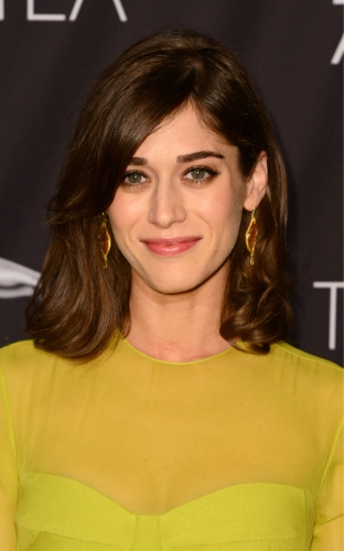 リジー・キャプラン / Lizzy Caplan