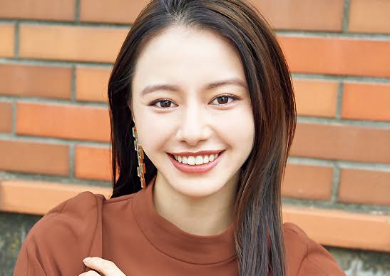 山本舞香