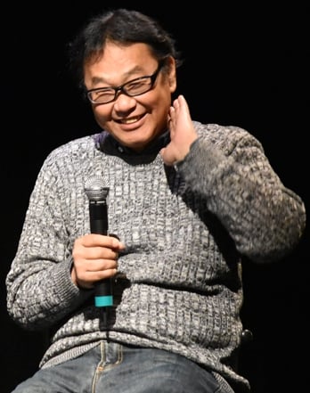 石踊宏