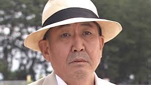 中村嘉葎雄