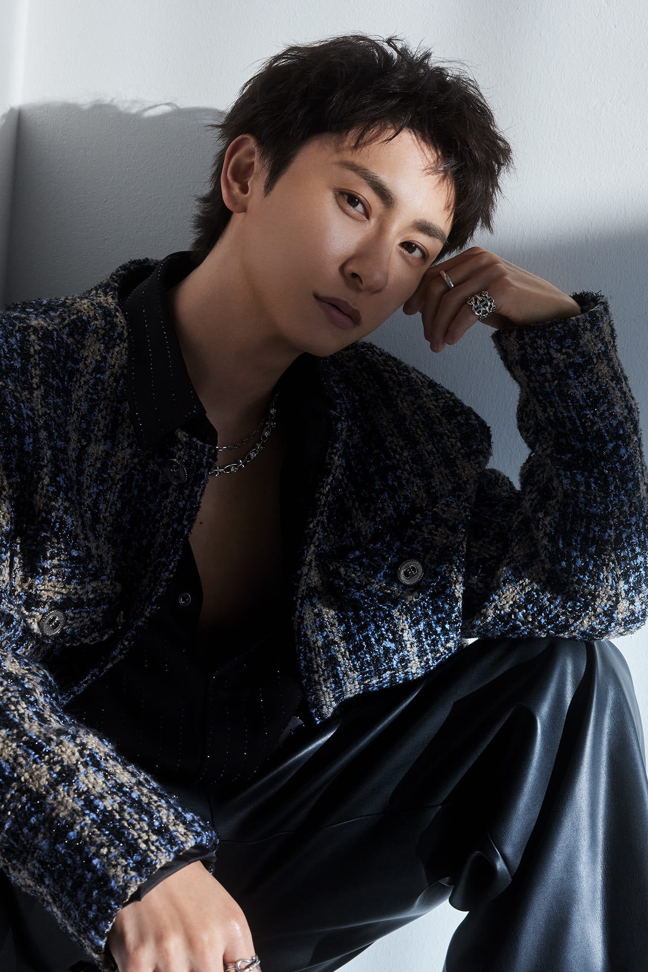 與真司郎 / SHINJIRO ATAE