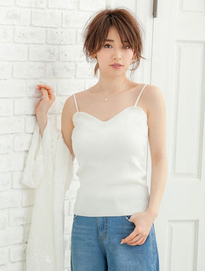 グラビアアイドル泉里香のセクシー水着ショットまと …
