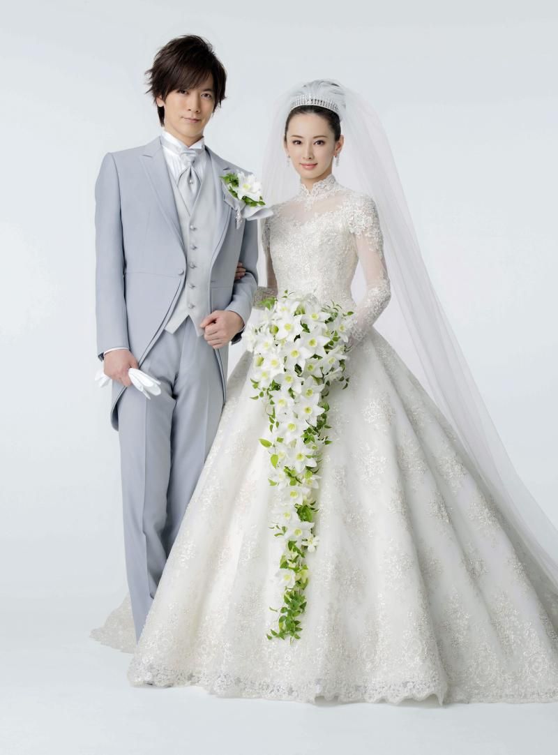 北川景子が結婚披露宴で見せた美しいドレス姿！DAI語のプロポーズに感涙！
