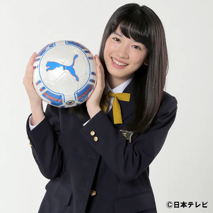 永野芽郁が高校サッカー応援マネージャーに就任！