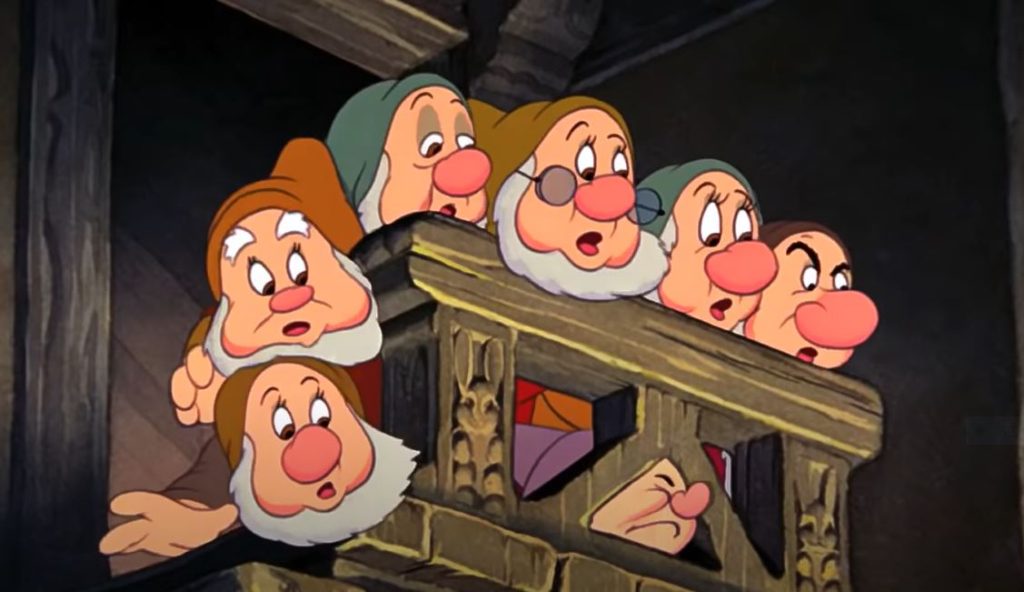 ディズニー映画『白雪姫』の7人の小人達をリアルタッチにしたらガチのお爺さんでヤバイ！【ファンアート】