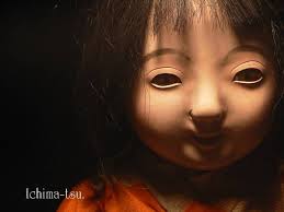 日本人形はなぜ怖い？恐怖の謎にせまる