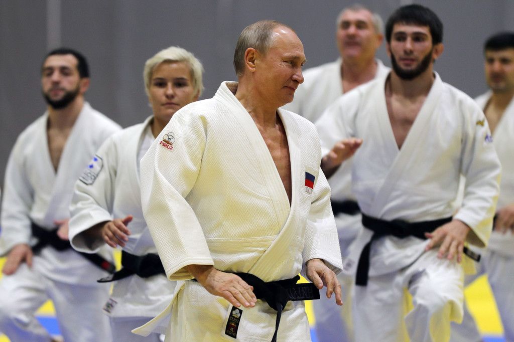 【おそロシア】 不思議と惹かれる！カリスマ性あふれるプーチン大統領【画像あり】
