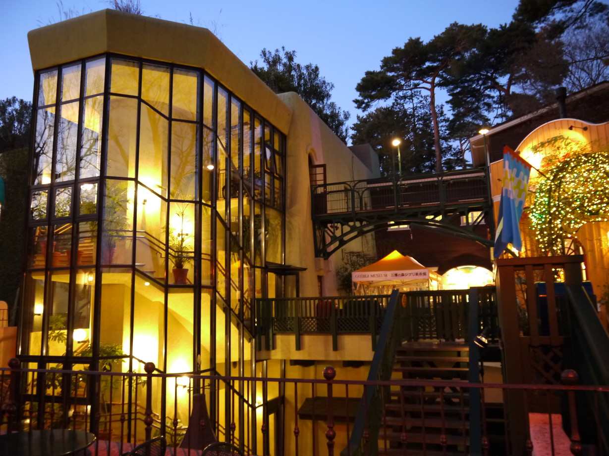 ジブリファンにおすすめの東京観光プランを紹介！ジブリ美術館や『千と千尋の神隠し』の油屋のモデルになった銭湯など